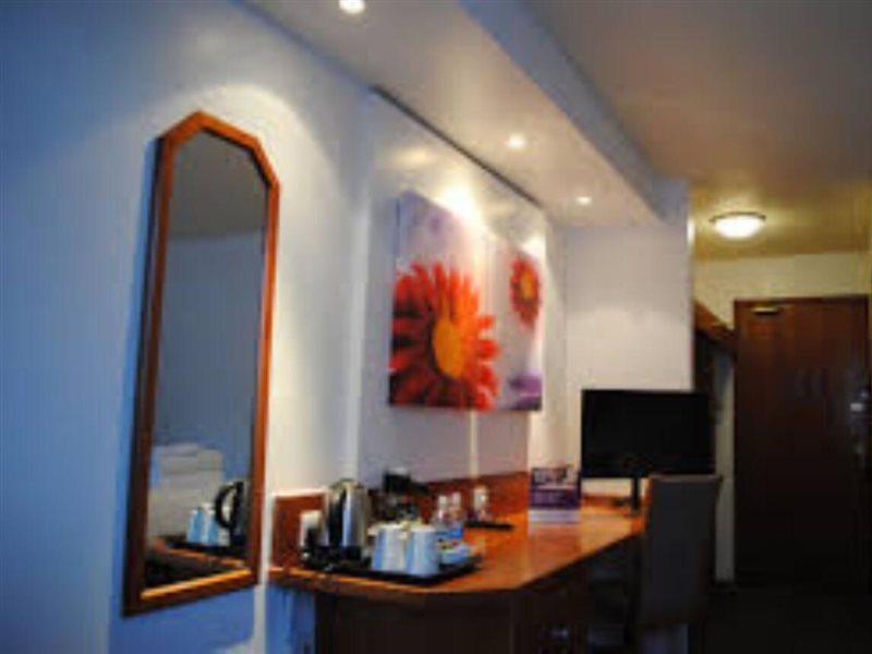 Bluemont Hotel 布罗姆斯格罗夫 外观 照片